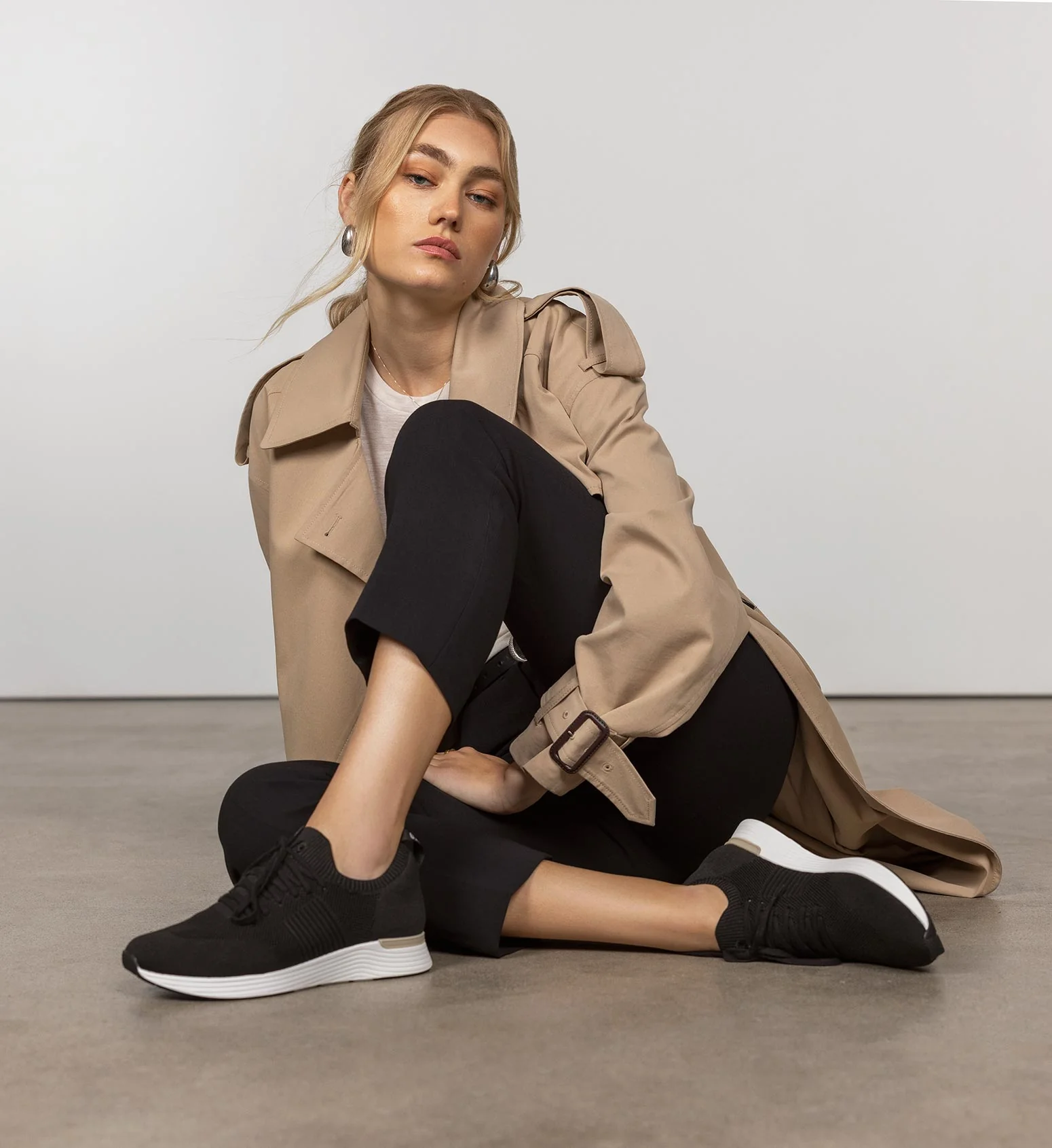 Jinzo Black Knit Sneakers