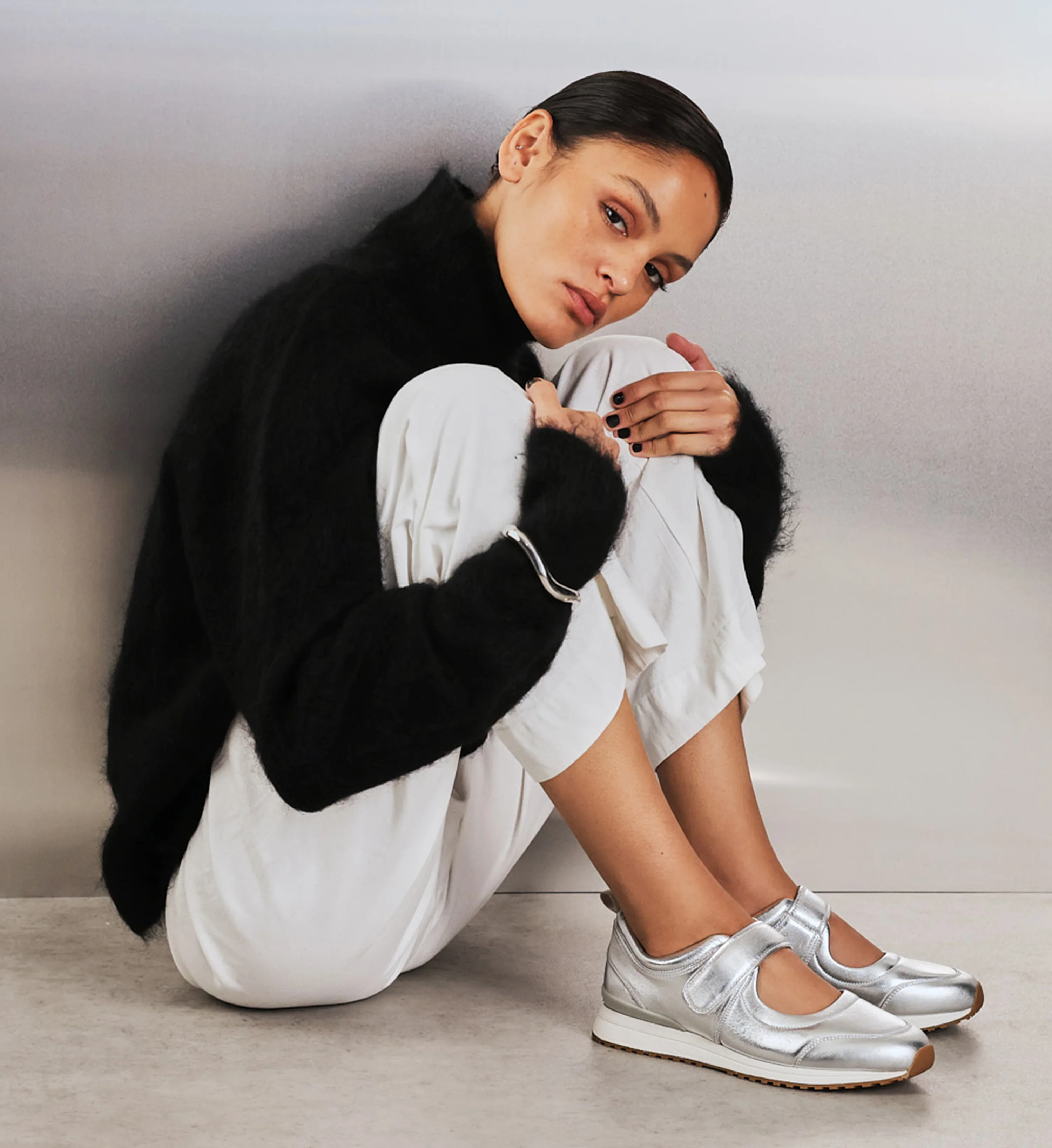 Stonechat Silver Leather Sneakers