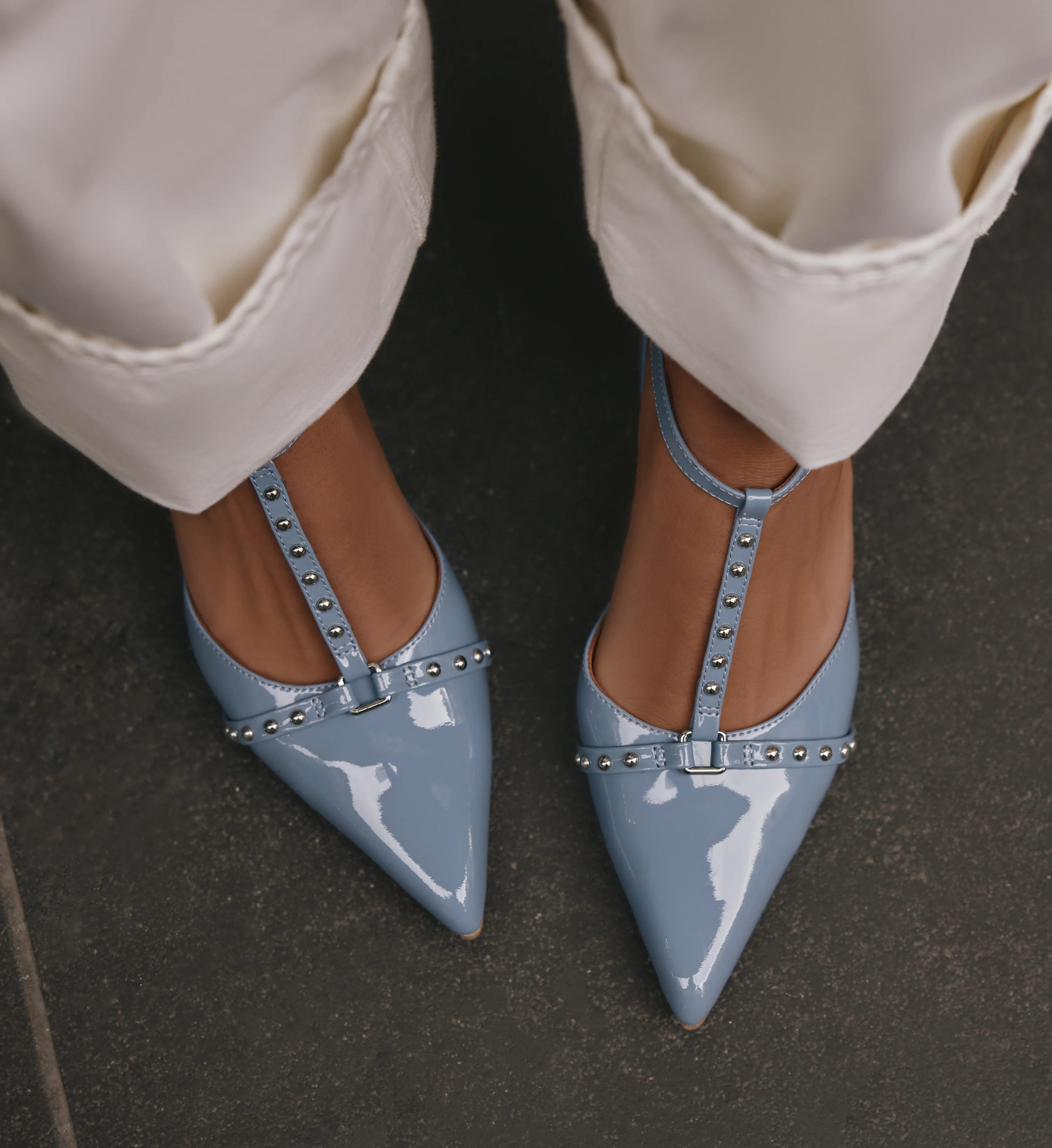 Albifron Dusk Blue Patent Leather Low Heels