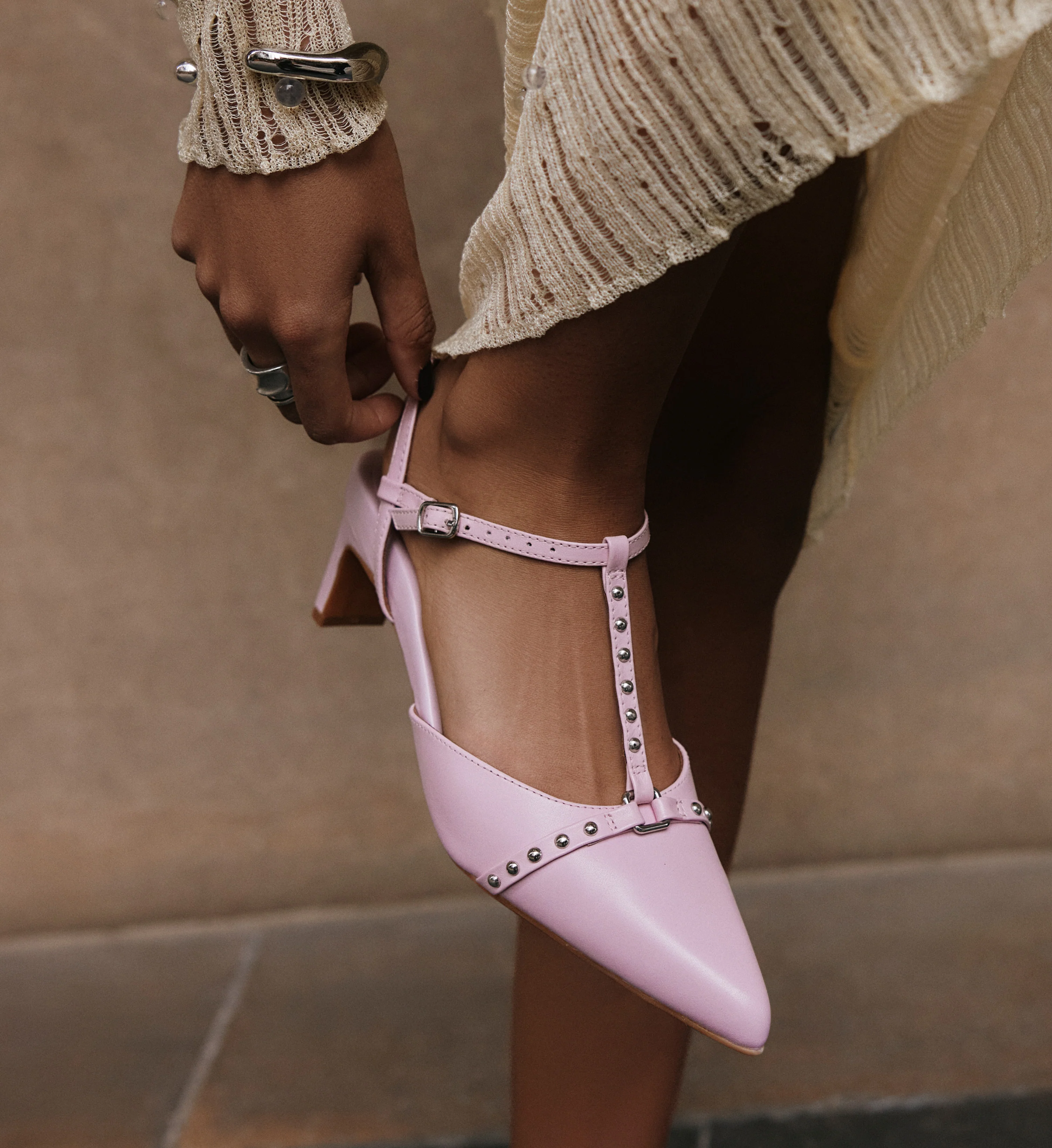 Albifron Baby Pink Leather Low Heels