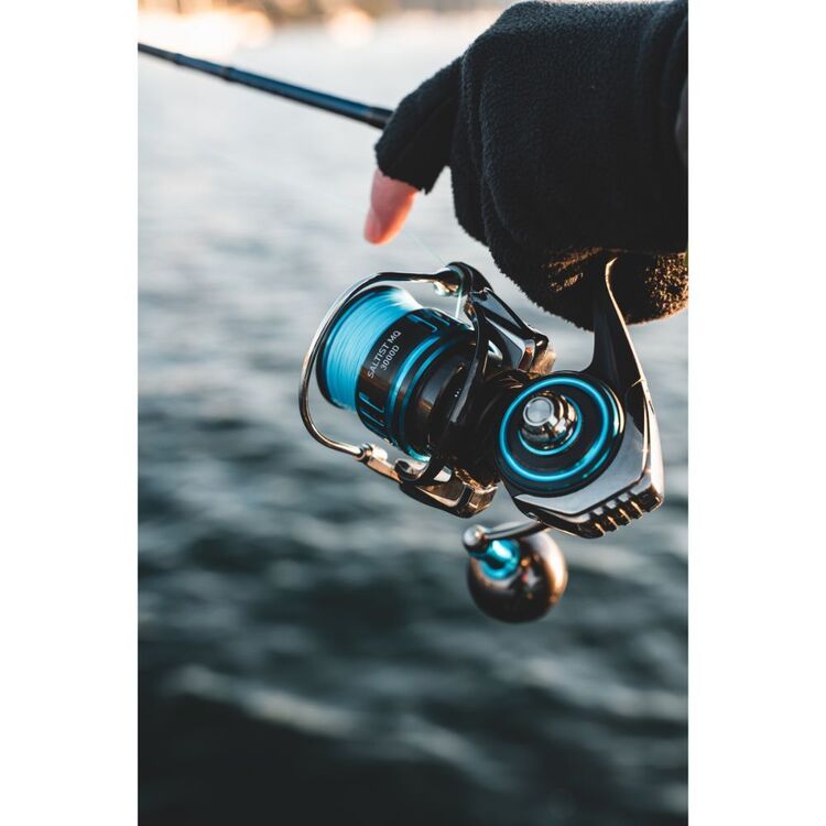 Daiwa 21 Saltist MQ 14000-H Spinning Reel