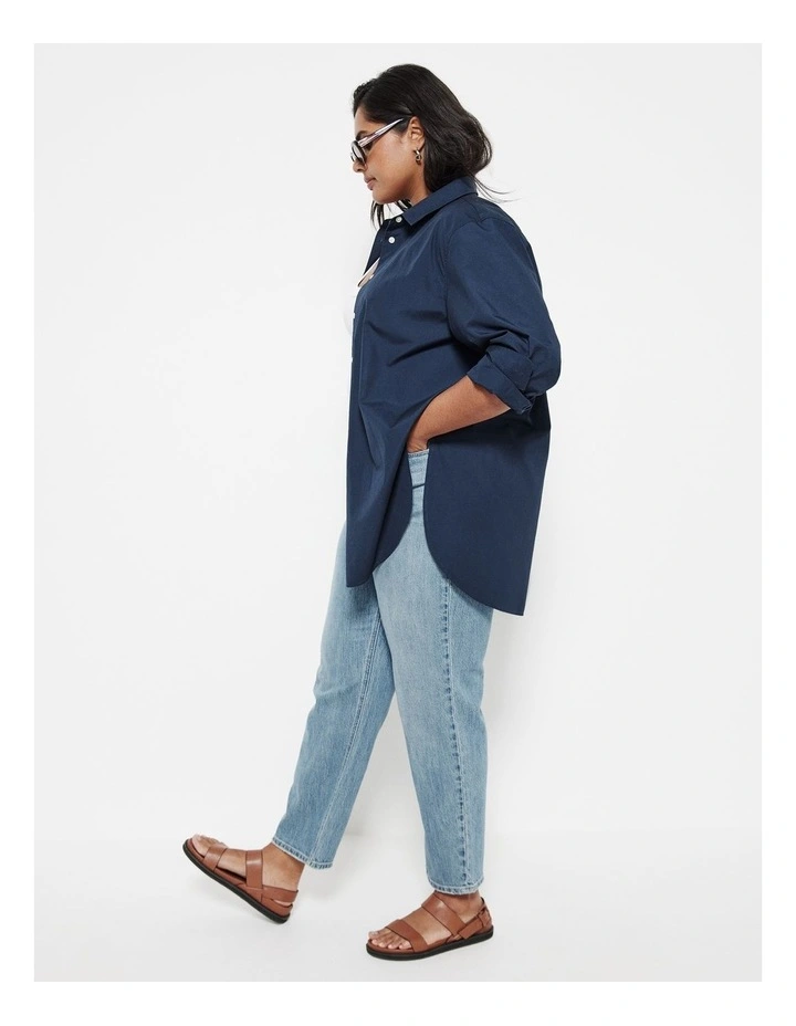 The High Rise Girlfriend Jean in Light Vintage