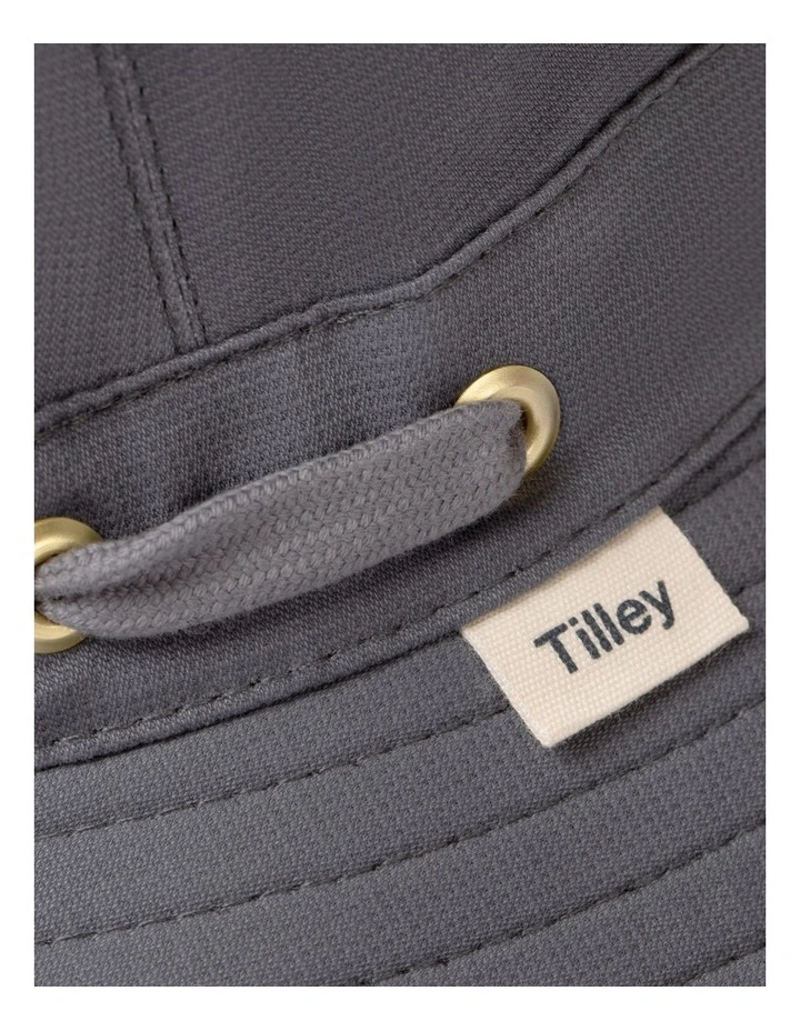 Bucket Hat in Grey