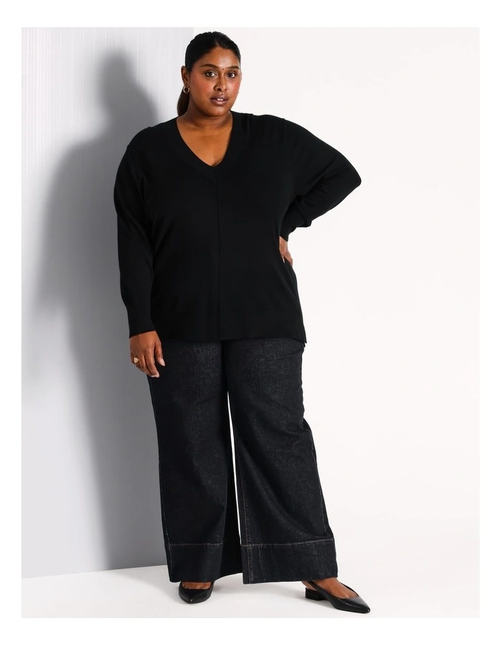 V Neck Knit in Black