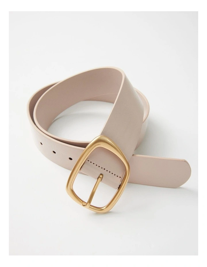 The Organic Buckle Belt in Mocha