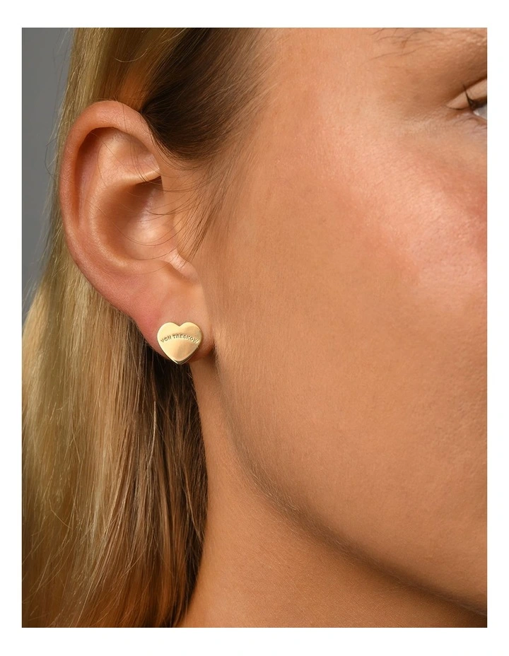 Flat Heart Studs in Gold