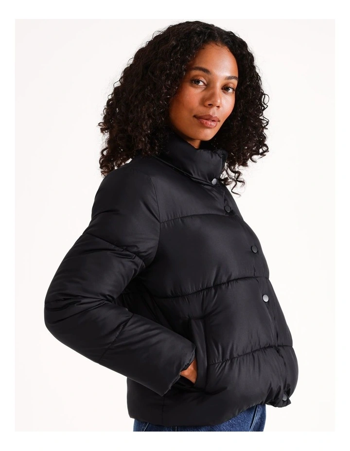 Puffer Jacket in Black