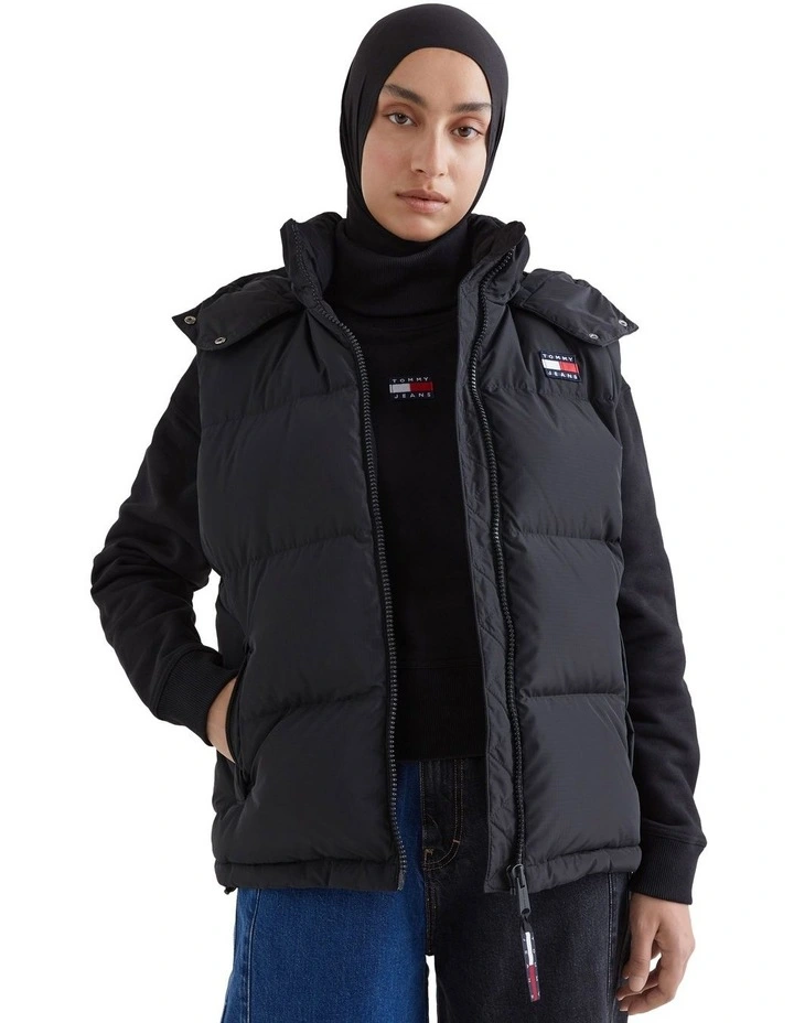 Hooded Alaska Puffer Vest in Black