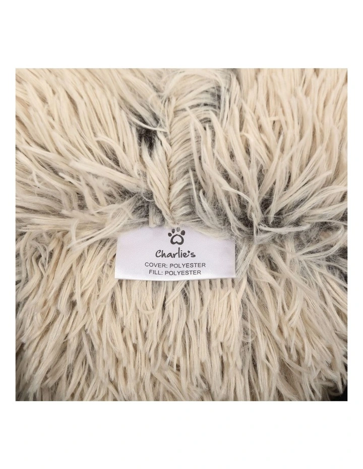 Shaggy Faux Fur Round Calming Dog Bed in Cream