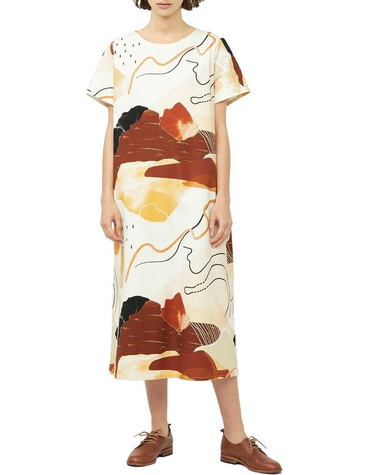 Classic Short Sleeved Dress In Desert Print