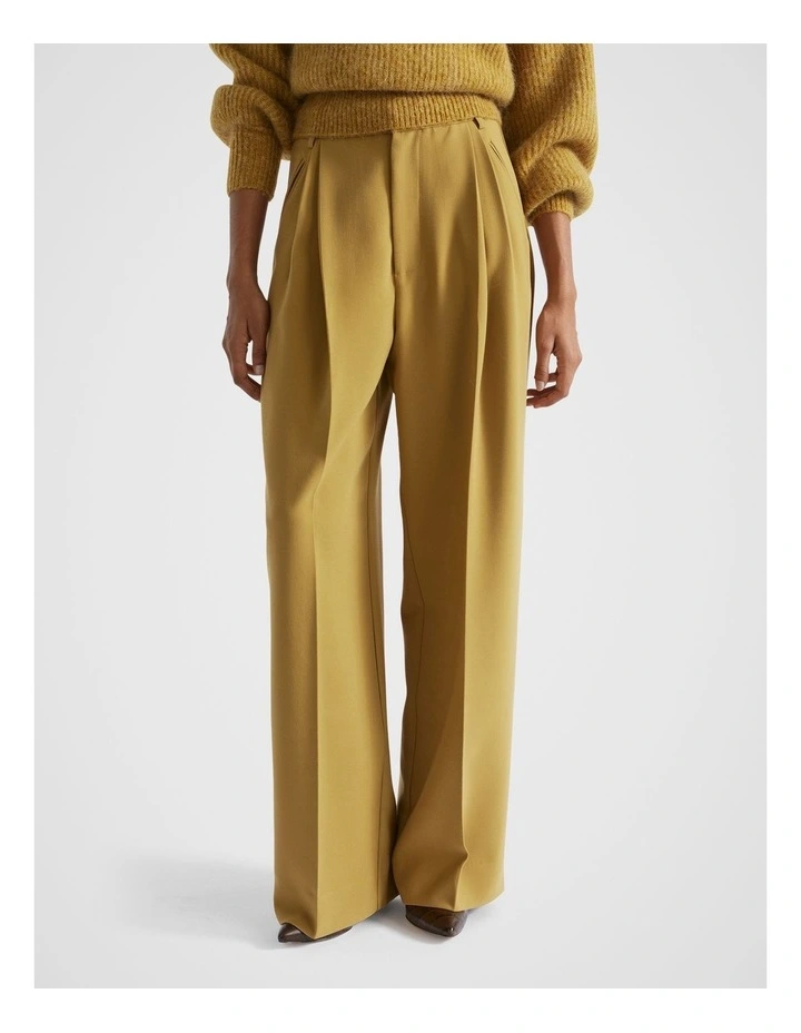 Straight Leg Tailored Pant in Honey Gold