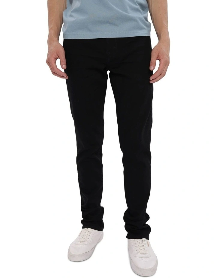 AirFlex+ Slim Jeans in Black
