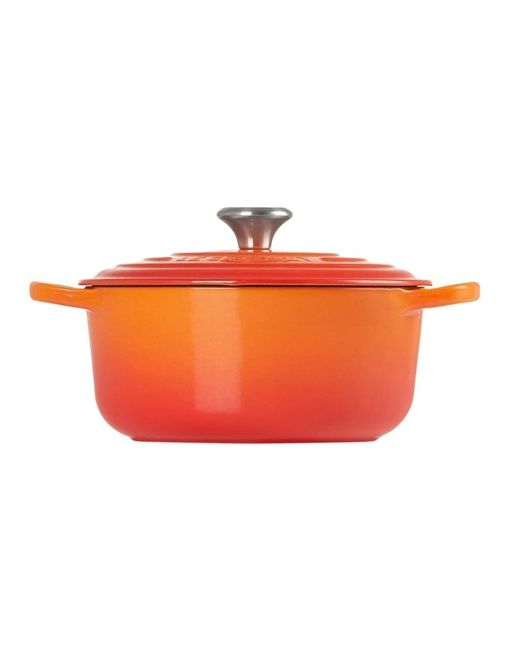 Signature Round Casserole 20cm/2.4Lt in Volcanic