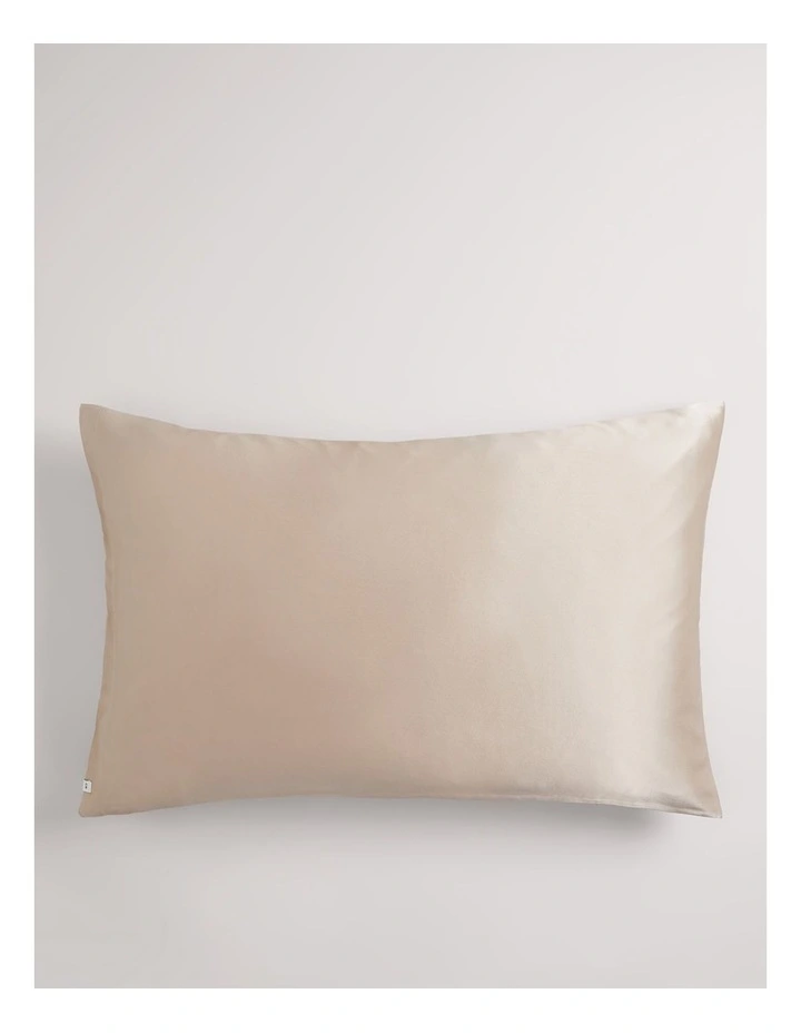 Silk Pillowcase in Natural