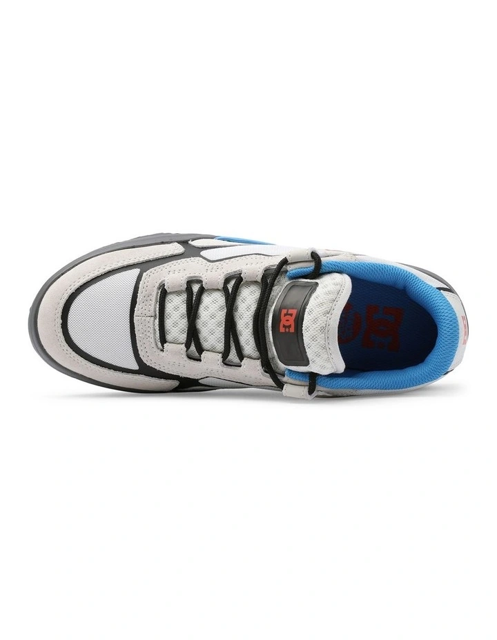 Metric Shoes in White