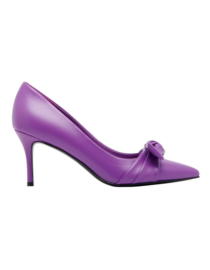 Mowy Pump in Purple