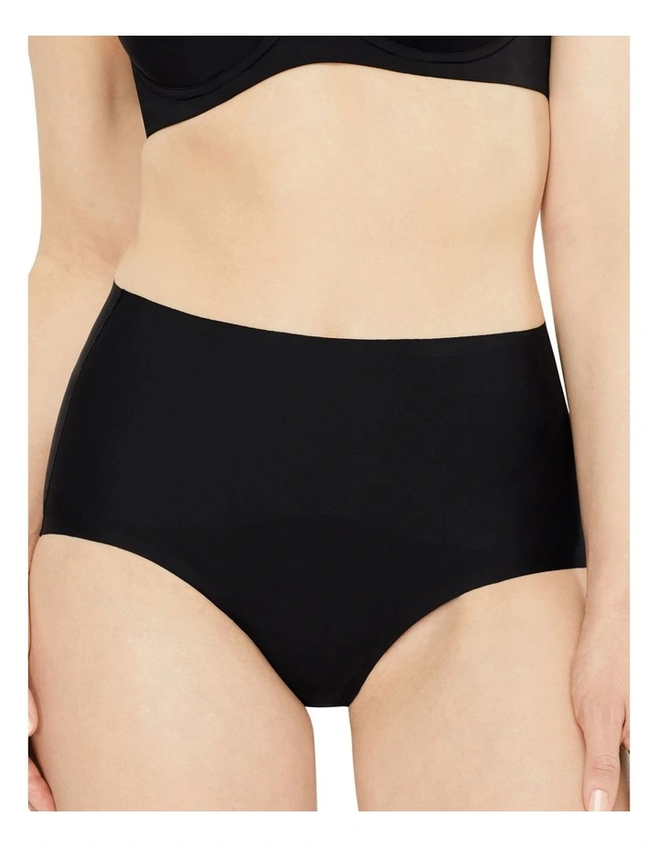 Revive Smooth Waisted Brief in Black