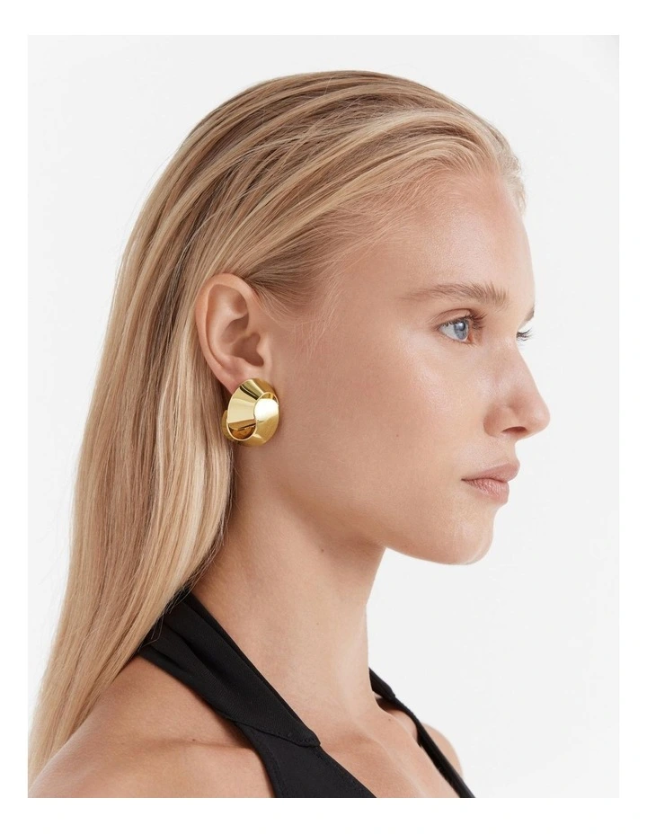 Swirl It Stud Earrings in Gold