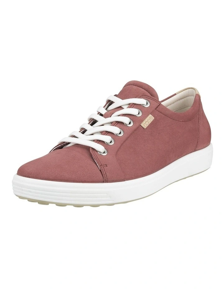 Soft 7 Sneaker in Red