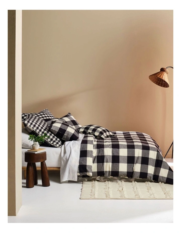 Wren Quilt Cover Set in Black