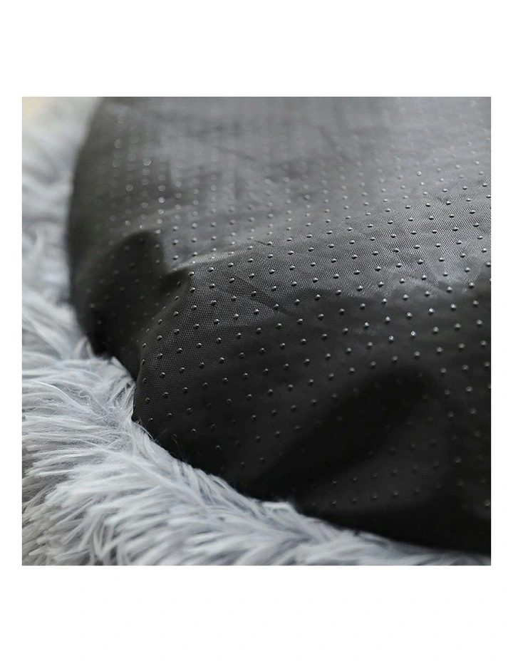 Nest Plush Donut Faux Fur Calming Pet L in Grey