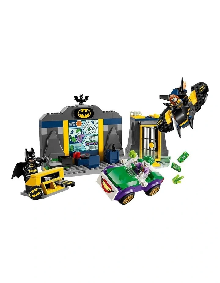 Super Heroes DC The Batcave With Batman, Batgirl and The Joker 76272