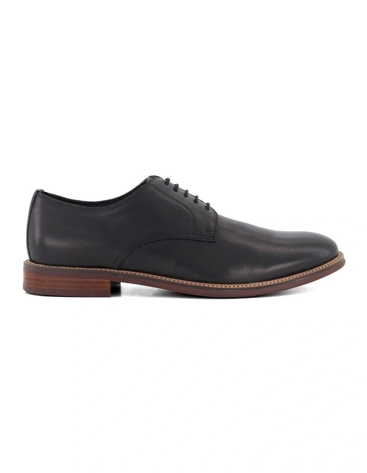 Stanley Dress Shoe in Black