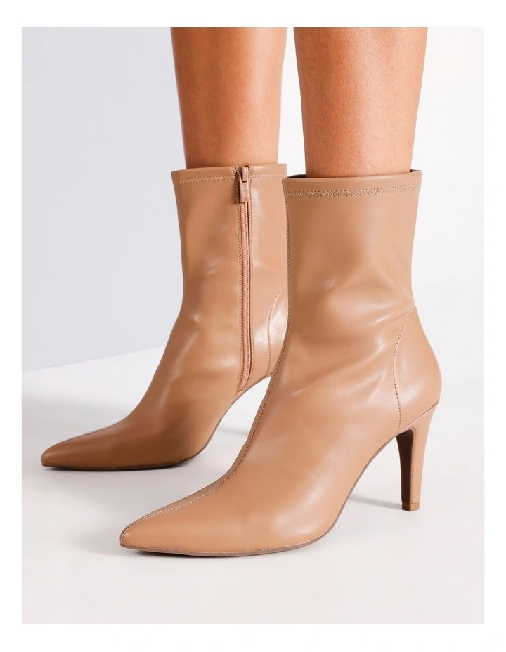 Lani Boot in Camel