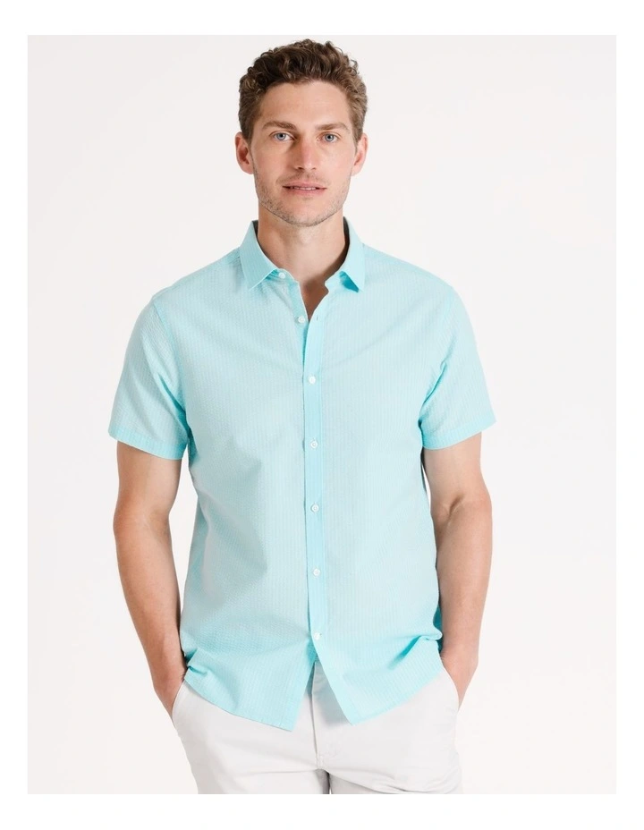 Spencer Seersucker Short Sleeve Relaxed Shirt in Blue