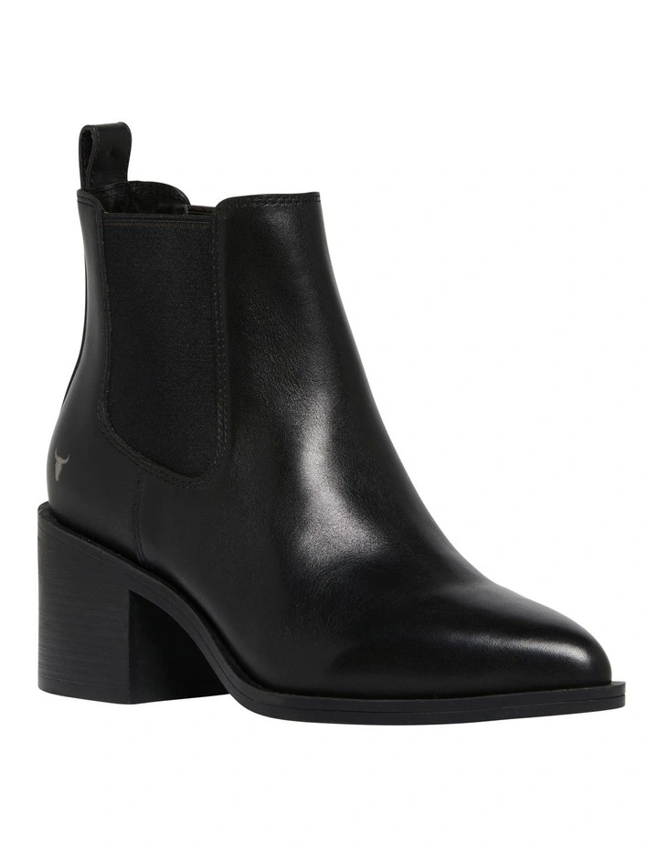 Wonder Black Leather Boot