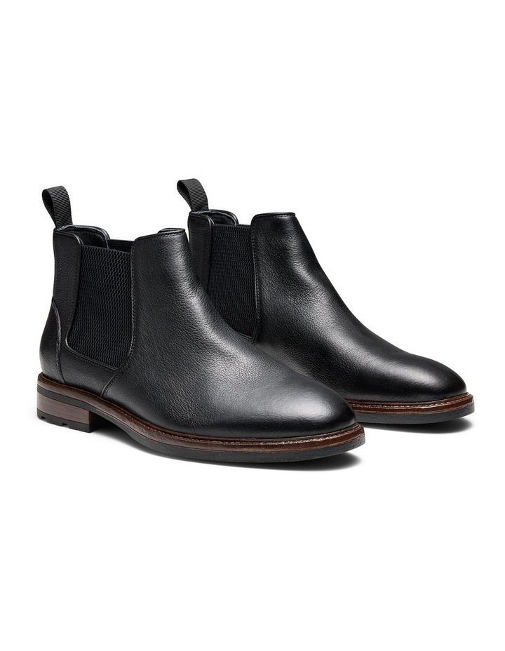 Harold Chelsea Boots in Black