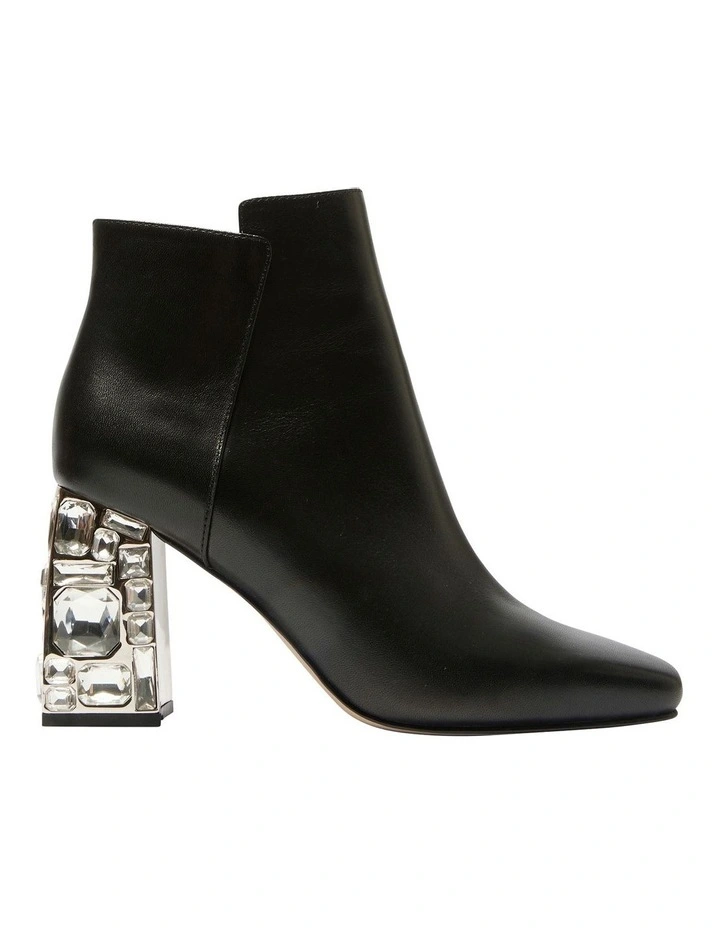 Dallas Boots in Black Glove