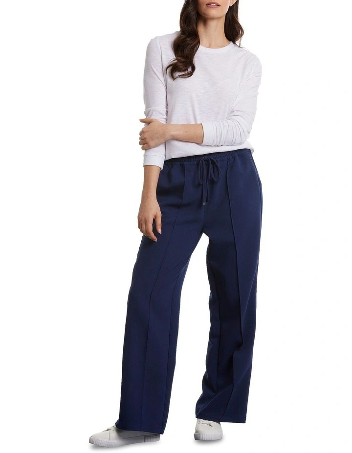 7/8 Trim Pant in French Navy
