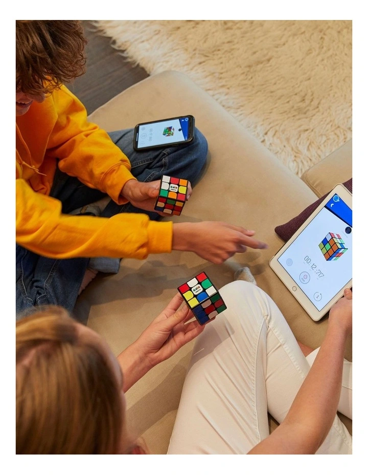 Rubik's Connected