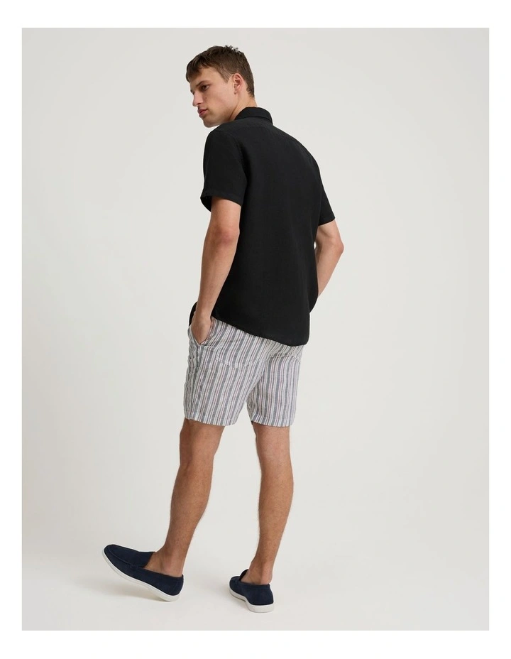Regular Fit Short Sleeve Shirt in Black