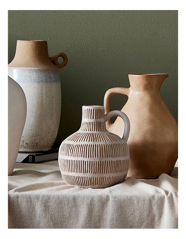 Pana Vase Small in Natural