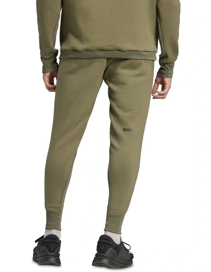 Z.N.E. Premium Tracksuit Bottoms in Olive Strata