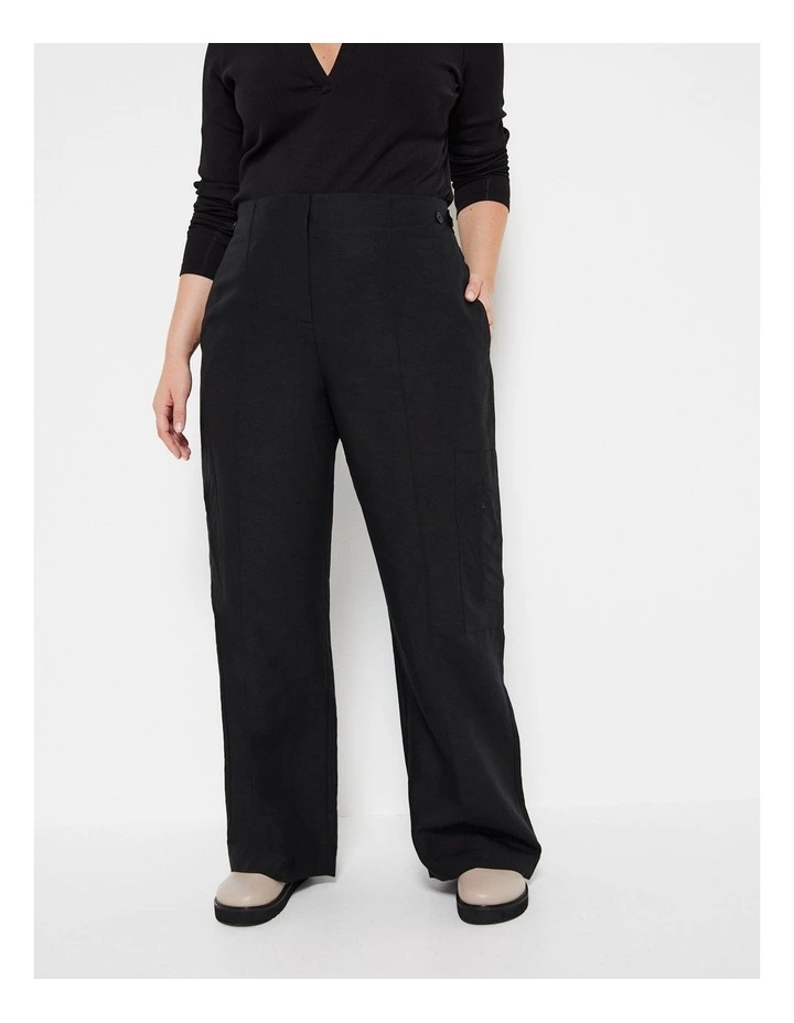 The Linen Utility Pant in Black