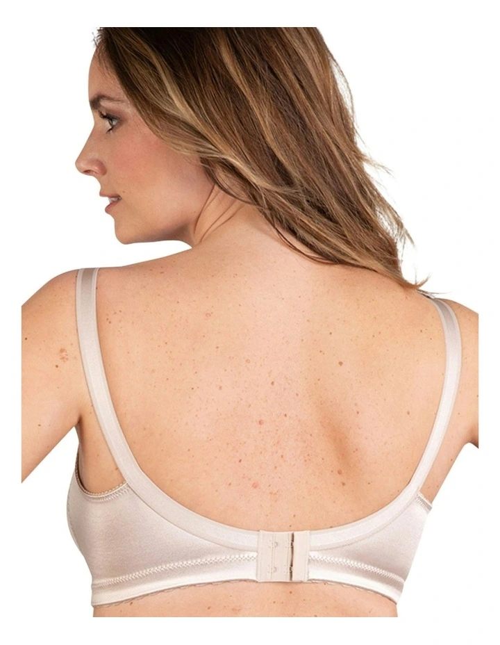 Contour Soft Cup Minimizer Bra in Light Beige