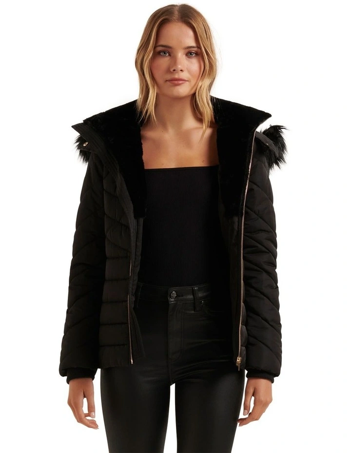 Joey Short Quilted Puffer Jacket in Black