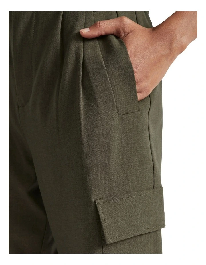 Casual Cargo Pant in Green