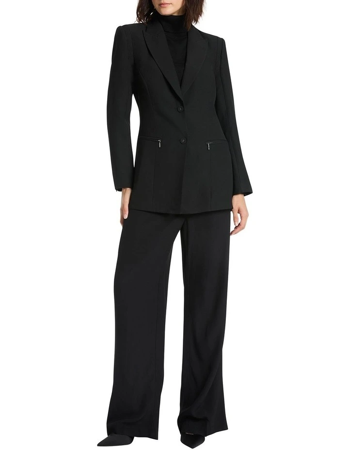 Alida Crepe Blazer in Black