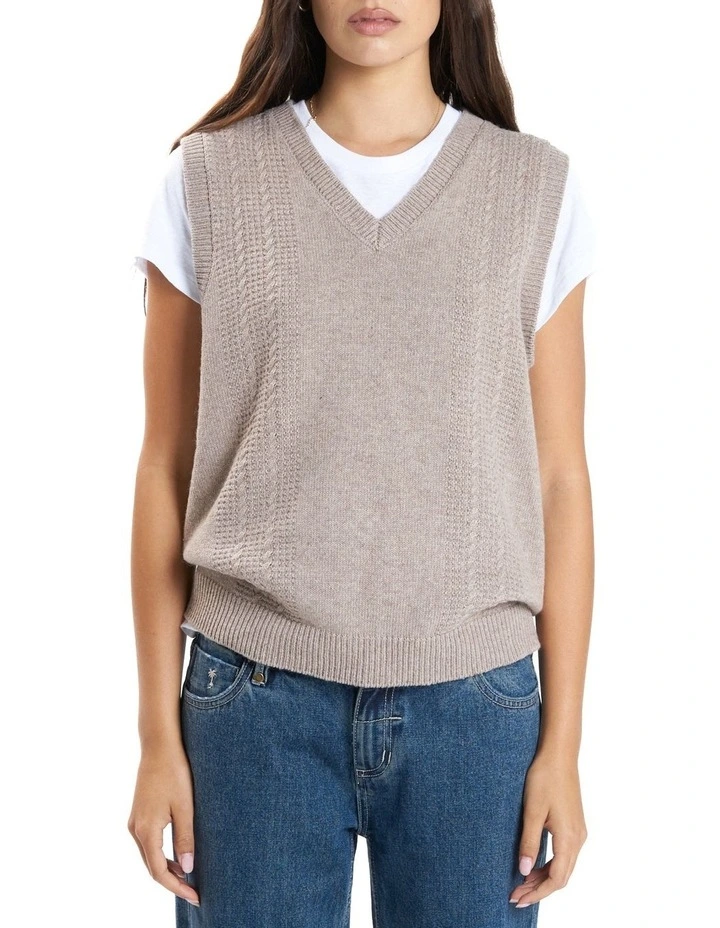 Imperial Jacquard Knit Vest in Sand