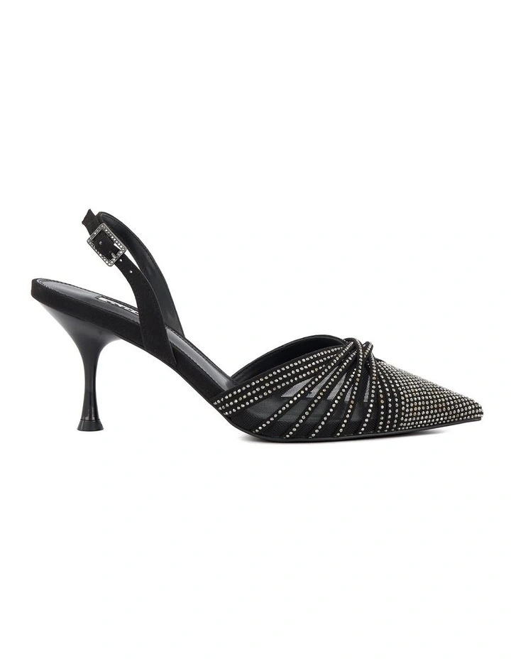 Cloudia Pump in Black