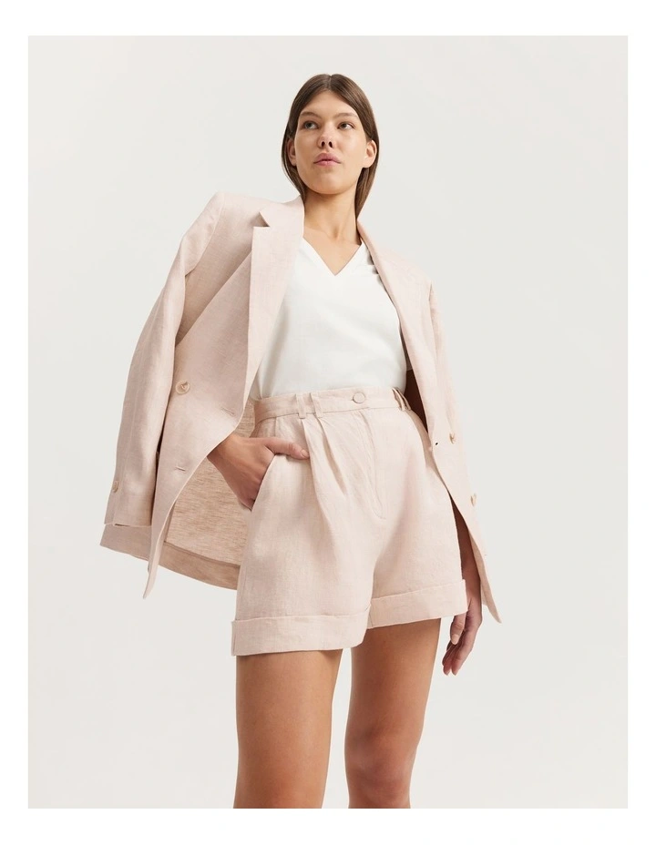 Organically Grown Linen Tuck Front Short in Sand