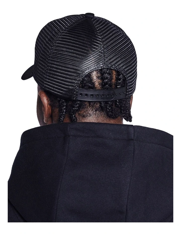 Core Trucker Cap in Black