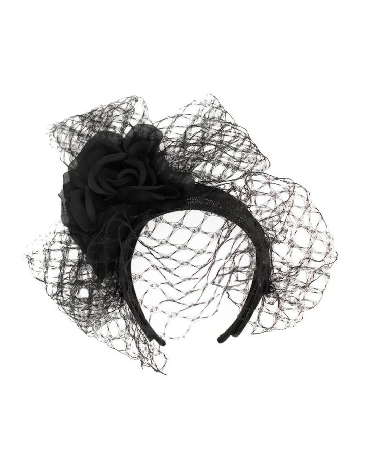 Mona Veil Headpiece in Black