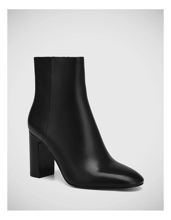 Peggie Leather Ankle Boot in Black
