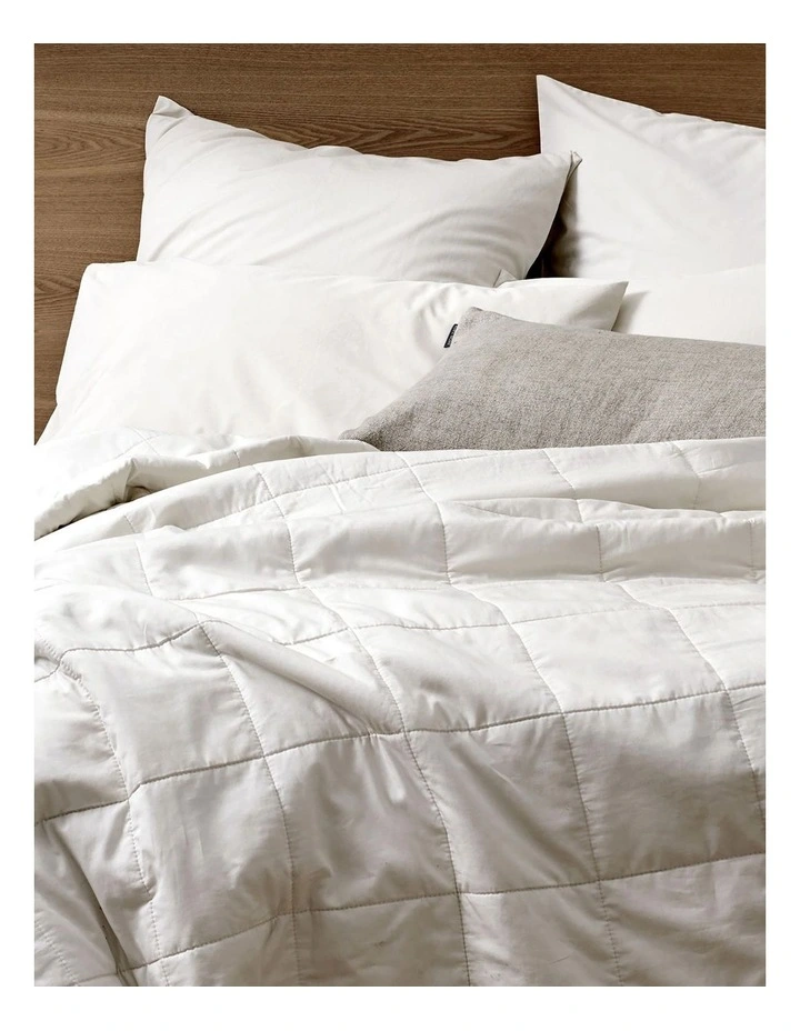 Halo Organic Coverlet in White Sand