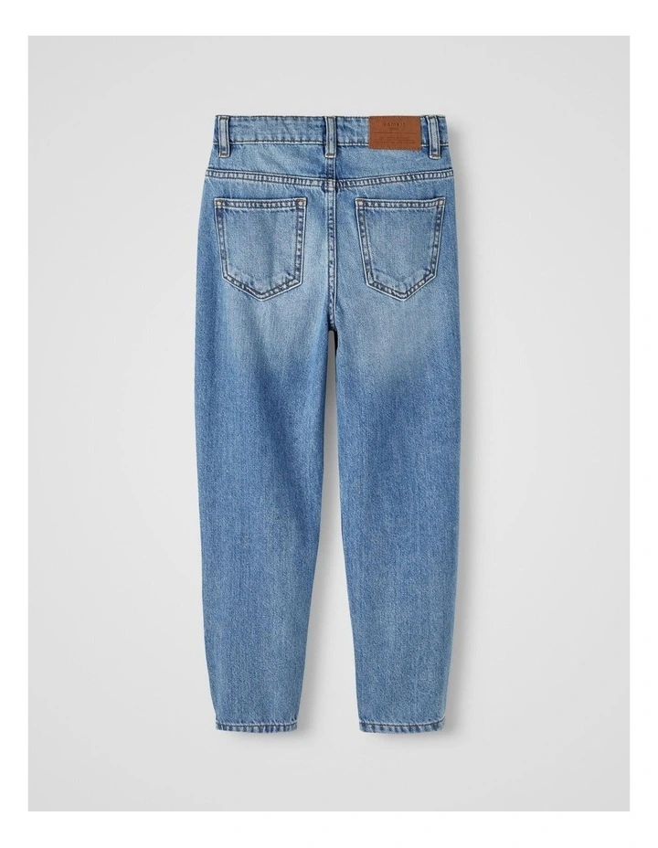 Silas Tapered Jeans in Medium Blue Denim